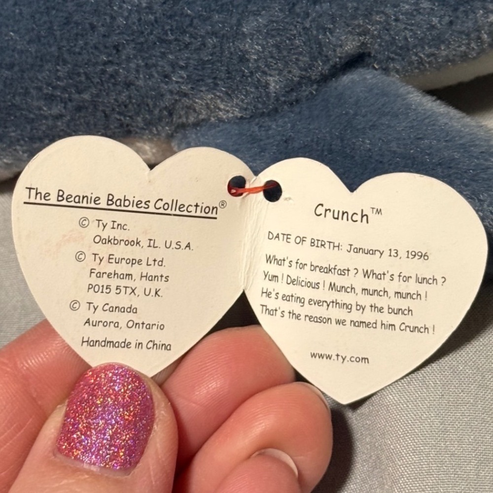 Ty Beanie Babies Crunch the Shark 1996 Blue White Plush Toy Tags Attached - Picture 3 of 7